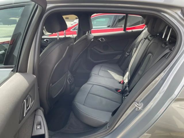 BMW 118 118i M-Sport Sedan