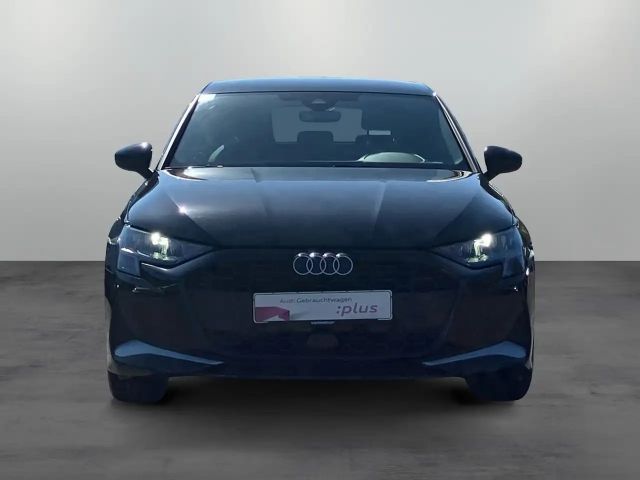 Audi A3 30 TFSI Sedan