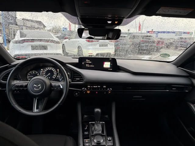 Mazda 3 Exclusive-line