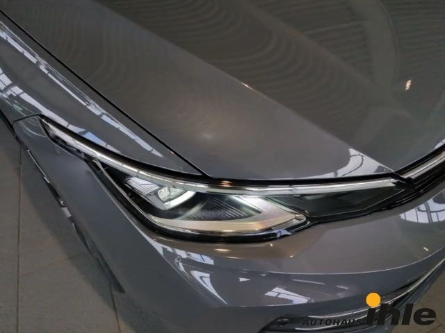 Volkswagen Golf DSG Golf VIII Style Variant