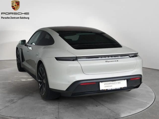 Porsche Taycan 4S