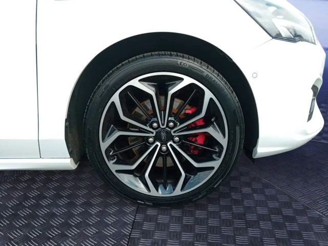 Ford Focus ST Line Wagon