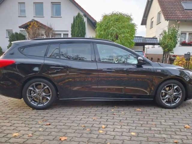 Ford Focus EcoBoost ST Line Wagon