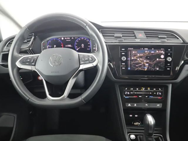 Volkswagen Touran DSG Highline
