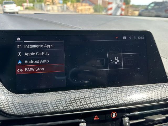 BMW 118 Sedan Sport Line