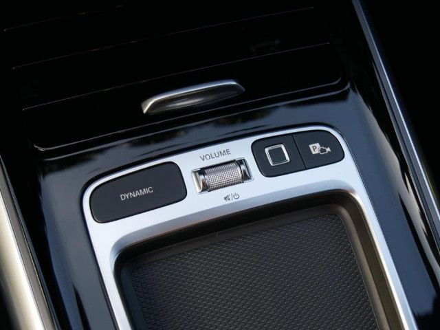 Mercedes-Benz GLA 200 AMG Line