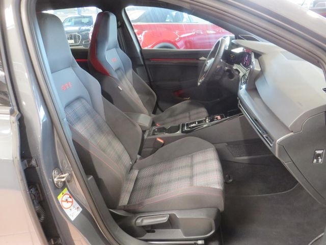 Volkswagen Golf 2.0 TSI DSG Golf VIII