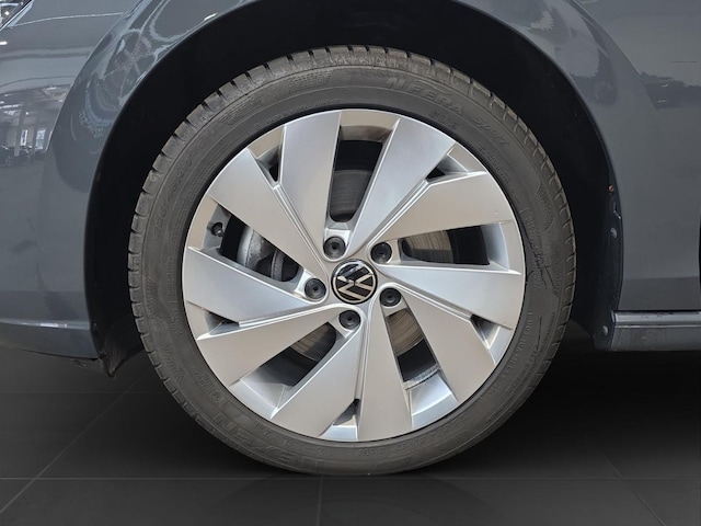 Volkswagen Golf DSG Style Variant