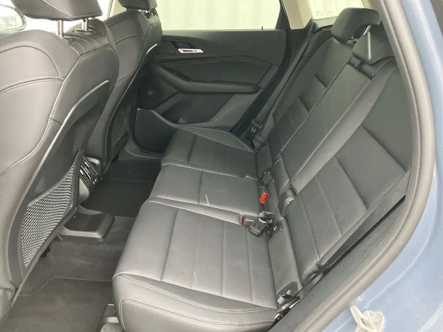 BMW 218 218d Luxury Line Sedan