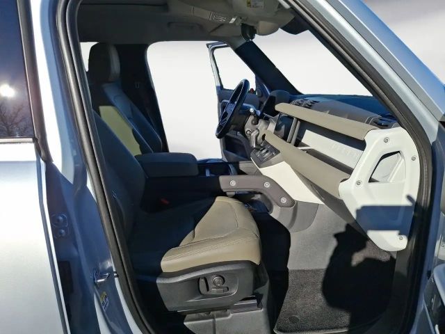 Land Rover Defender 3.0 110 D250 MHEV SE