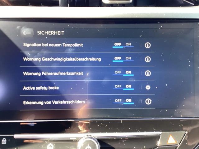 Opel Corsa YES Automatic