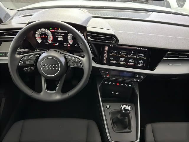 Audi A3 30 TFSI Sedan