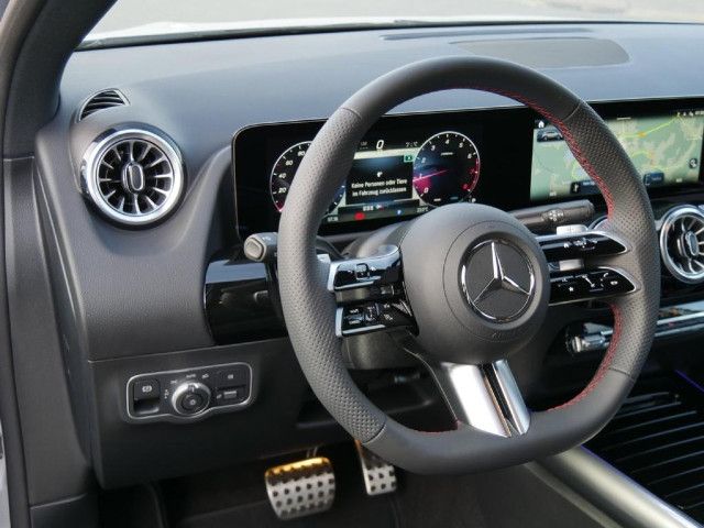 Mercedes-Benz GLA 200 AMG Line