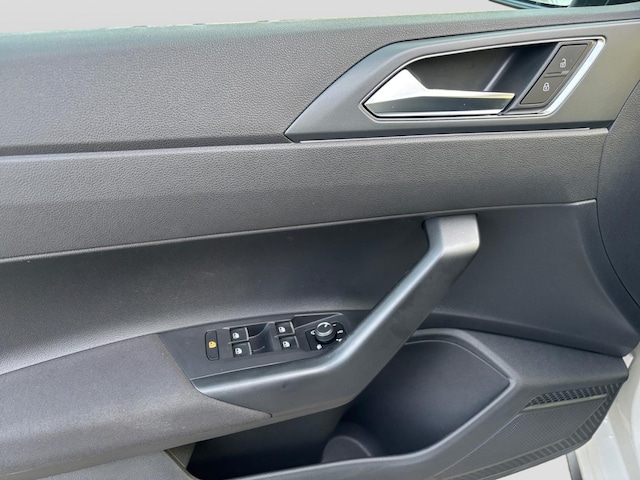 Volkswagen Polo 1.0 TSI DSG R-Line