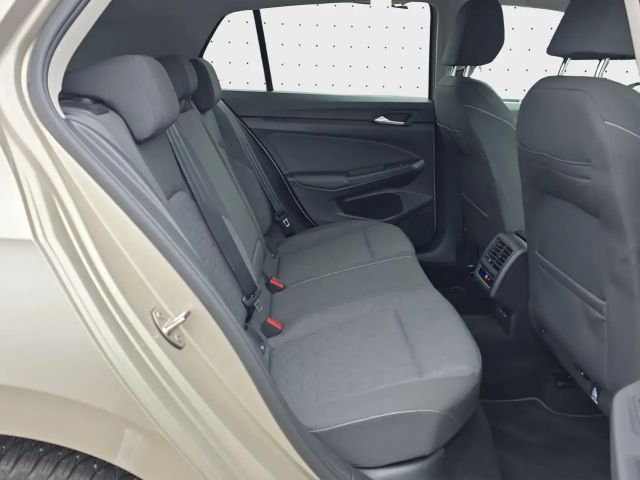 Volkswagen Golf 1.5 eTSI DSG Life Move