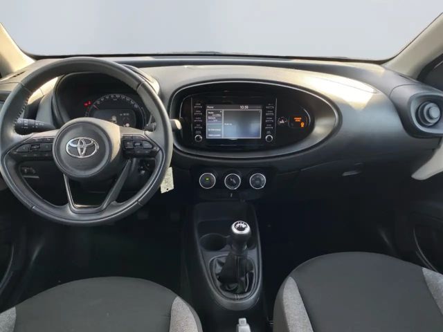 Toyota Aygo X Hatchback Play X-play