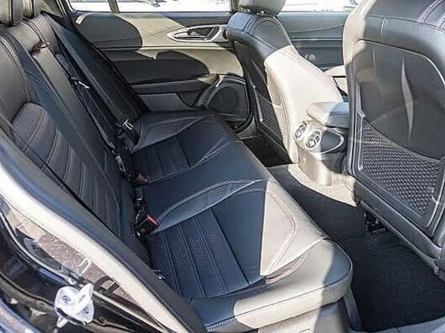 Alfa Romeo Giulia AT8 Q4