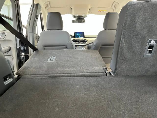 Ford Kuga Plug in Hybrid Titanium