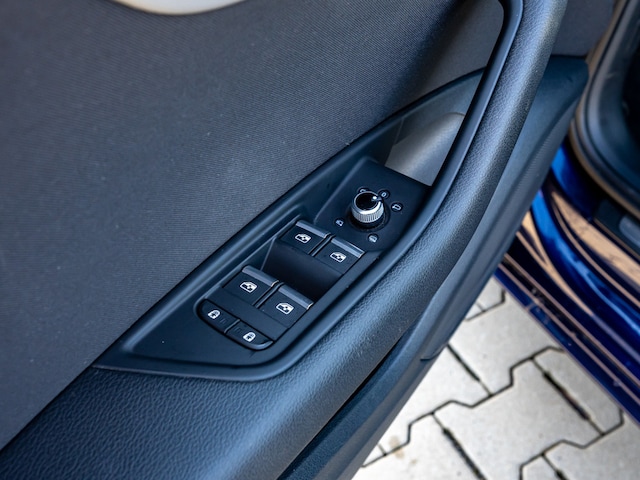 Audi A4 40 TFSI Avant S-Tronic