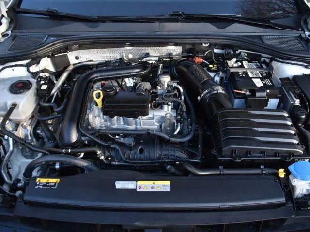 Volkswagen Golf 1.0 TSI Life