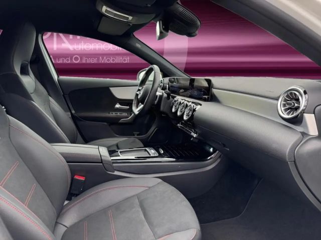 Mercedes-Benz A 200 AMG Line