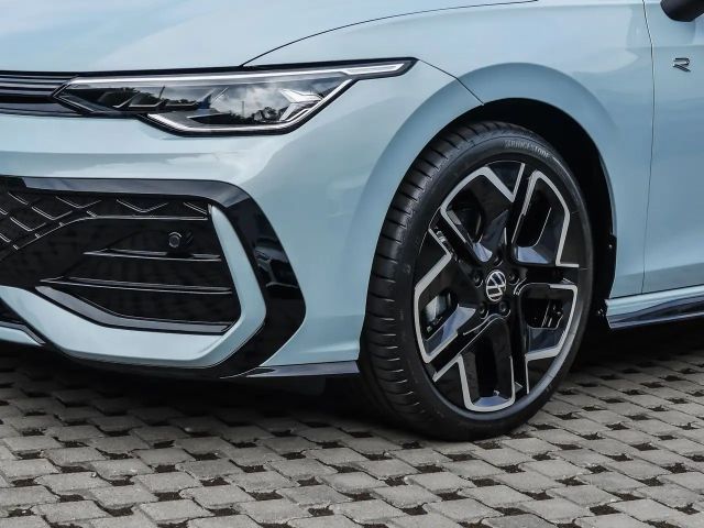 Volkswagen Golf 1.5 eTSI DSG Golf VIII R-Line