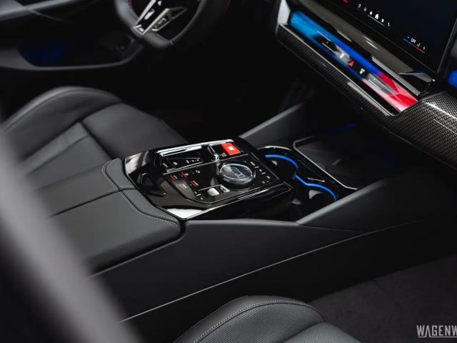 BMW M5 Touring PANORAMA AHK B&W COMFORT-PAKET ALLBLACK