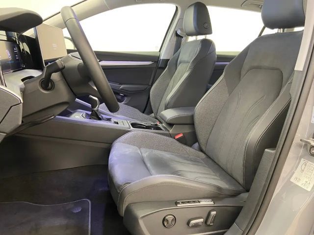 Volkswagen Golf Life Variant