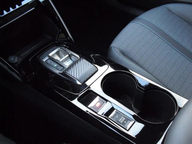 Peugeot 2008 Allure Pack EAT8