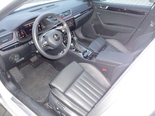 Skoda Superb 2.0 TDI Combi