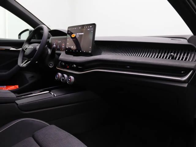 Skoda Superb 2.0 TDI Combi Sportline