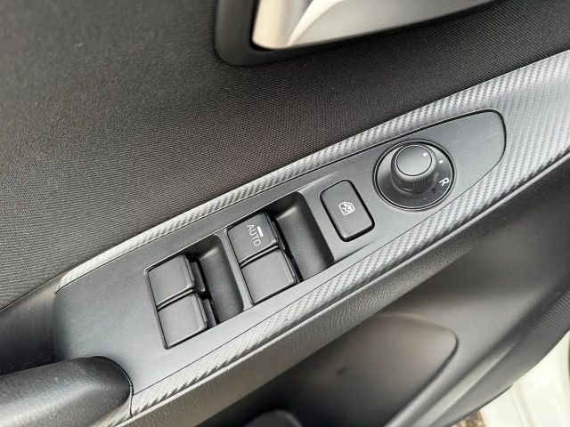 Mazda 2 Homura SkyActiv e-Skyactiv