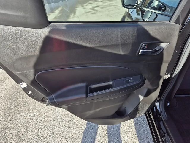 Suzuki Swift DualJet Flash Hybrid