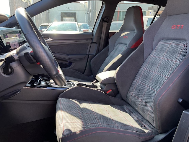 Volkswagen Golf DSG GTI Golf VIII Style