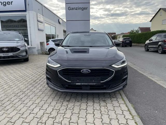 Ford Focus Cool & Connect