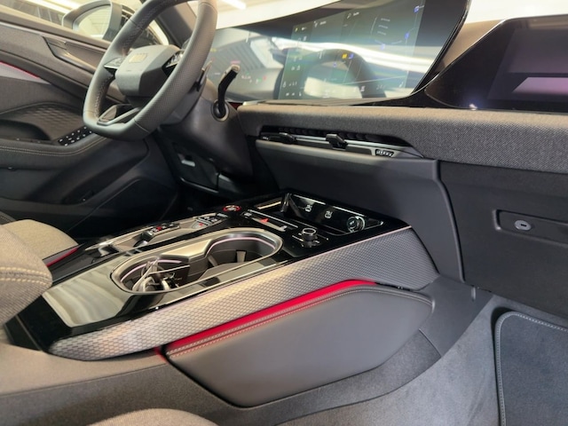 Audi A6 Avant Quattro S-Tronic