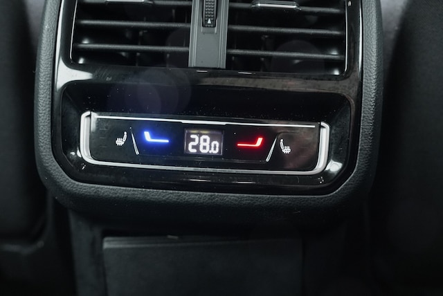 Volkswagen Passat 2.0 TDI Business DSG Variant