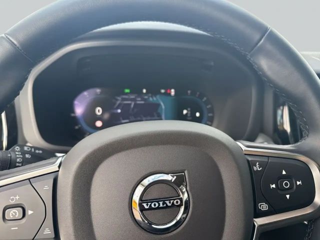 Volvo XC60 AWD Core