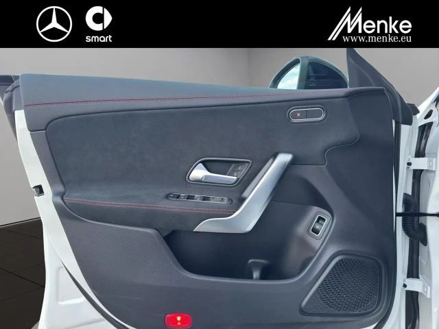 Mercedes-Benz CLA 200 AMG Line Coupé