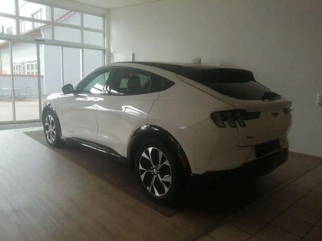 Ford Mustang Mach-E AWD Premium