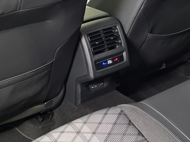 Volkswagen Golf 2.0 TDI DSG R-Line Variant