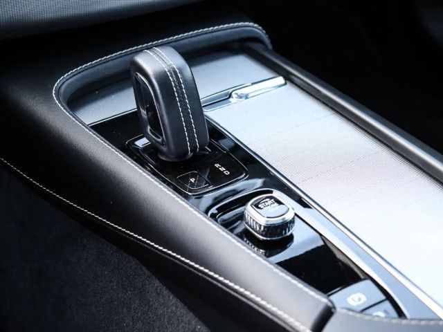 Volvo XC90 AWD R-Design