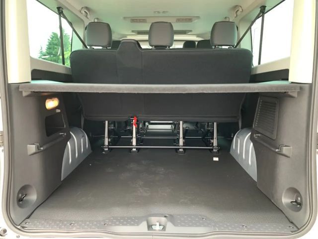 Renault Trafic Evolution Grand dCi 150