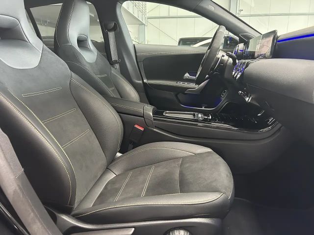 Mercedes-Benz CLA 45 AMG 4MATIC AMG Line