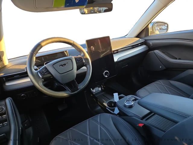 Ford Mustang Mach-E RWD