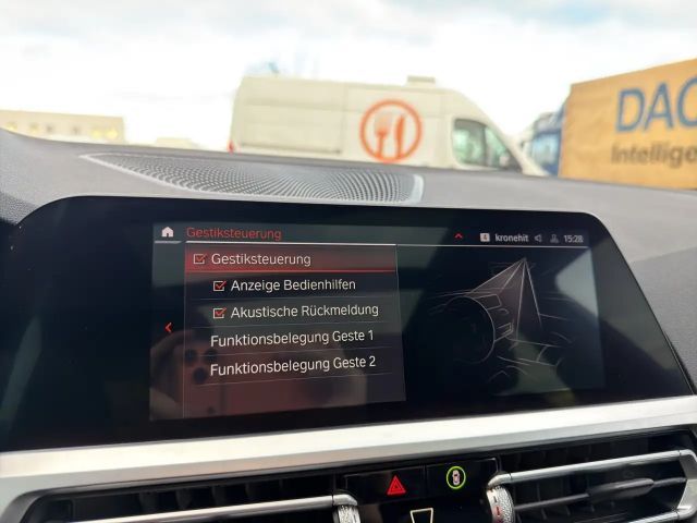 BMW 330 330e M-Sport Touring xDrive