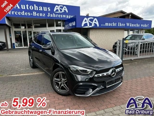 Mercedes-Benz GLA 200 AMG Line