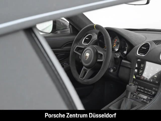 Porsche Cayman 718 RS