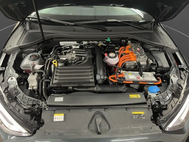 Audi A3 Hybride S-Line Sedan