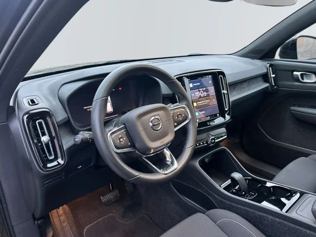 Volvo XC40 Core Recharge